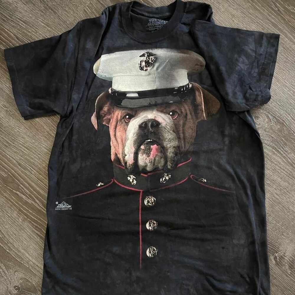 The-mountain Men's Black and Grey T-shirt
